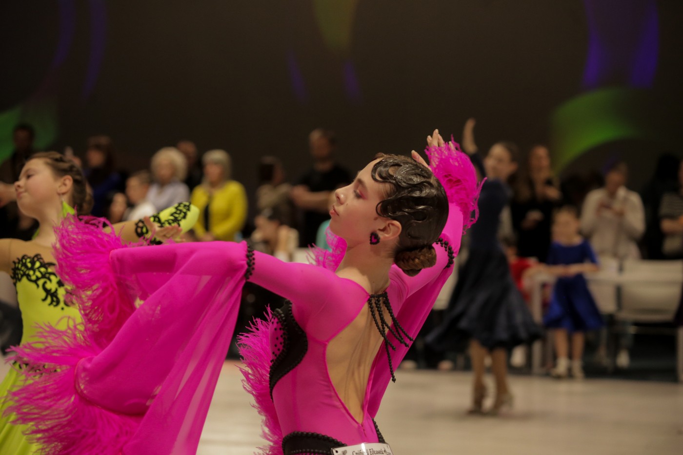 Танцювальна студія LEODANCE - спортивно-бальні танці, латиноамериканські, сучасні Hip-hop/Jazz Funk, High Heels, Stretching I LEOLAND