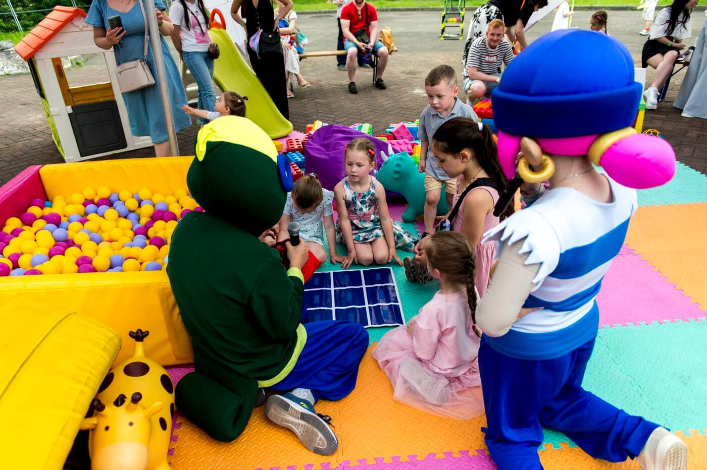 Фестиваль Вуличної їжі 2025 дитяча зона розваги 3