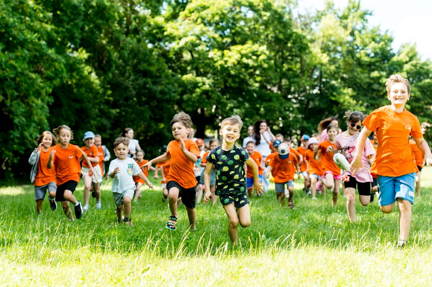 Активний відпочинок LEOCAMP