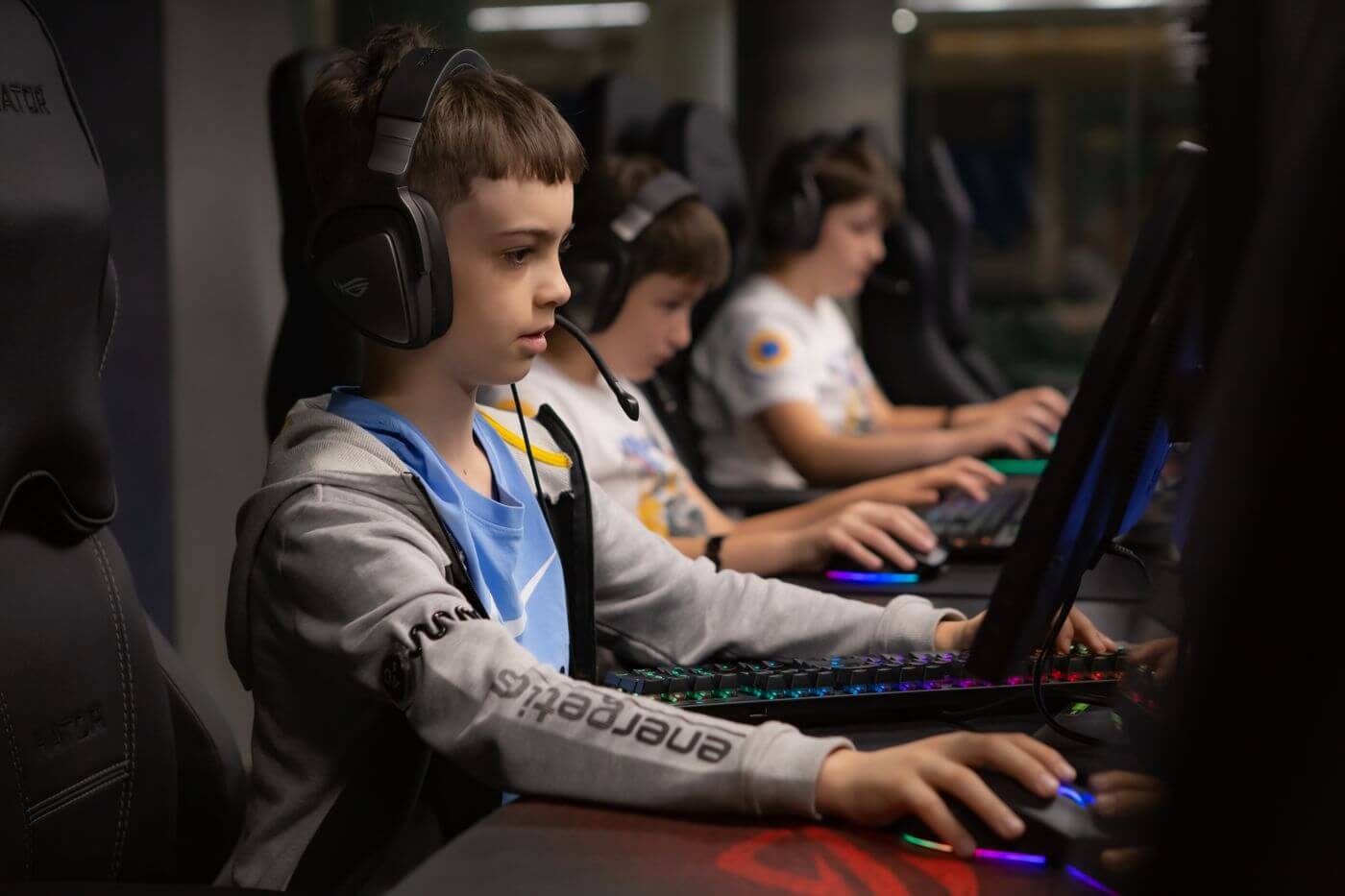 Кіберспорт LEOLAND