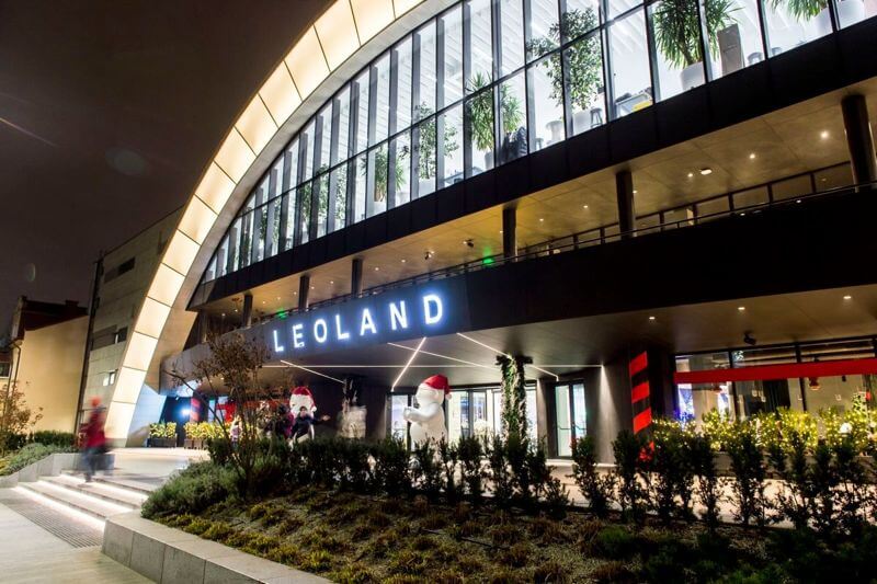 Фасад спортивно-розважального комплексу LEOLAND