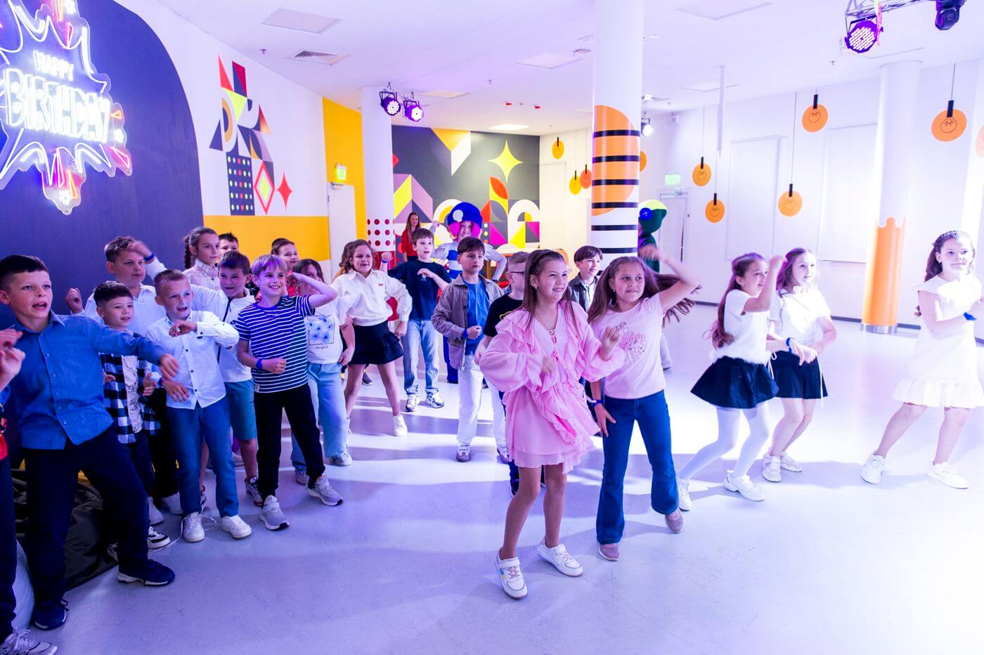 свято дітей LEOLAND