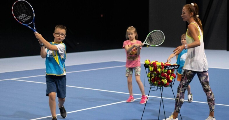 Запрошуємо до тенісного клубу LEOLAND!