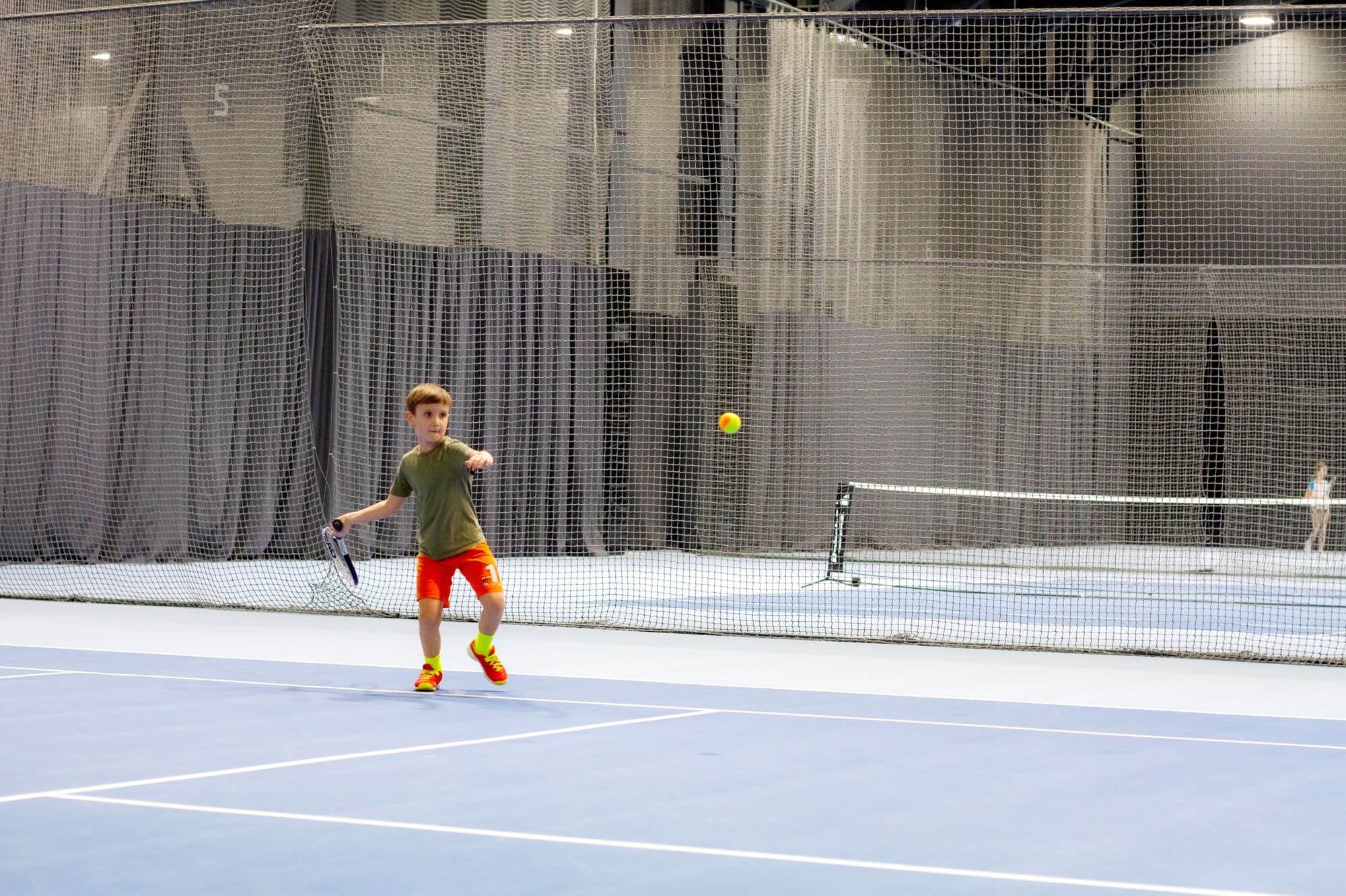 Теніс для дітей: Відкрийте всі переваги великого тенісу для вашої дитини