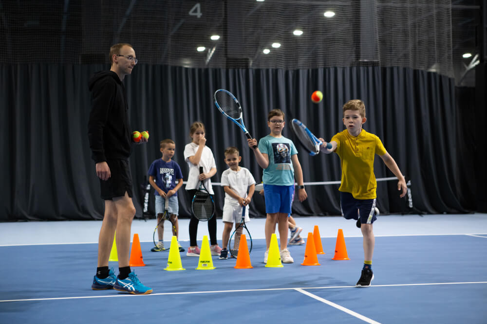 Групові тренування в UNI FORCE Tennis Club