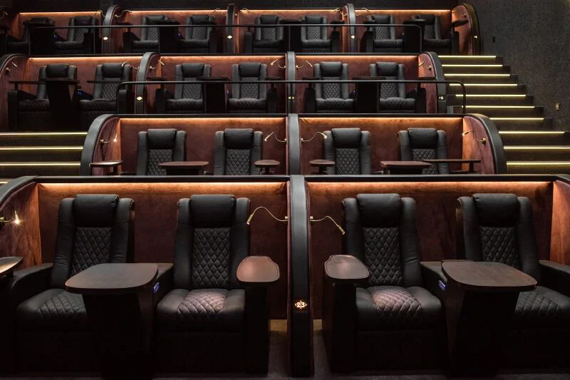 Кіноресторан RELUX 5