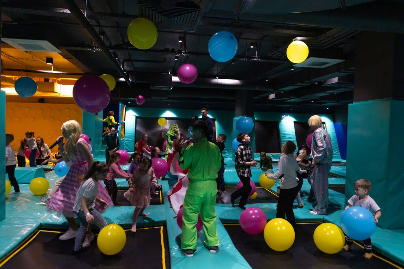 Групові візити дітей в LEOLAND 2